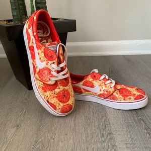Stefan Janoski Nike Pizza SBs